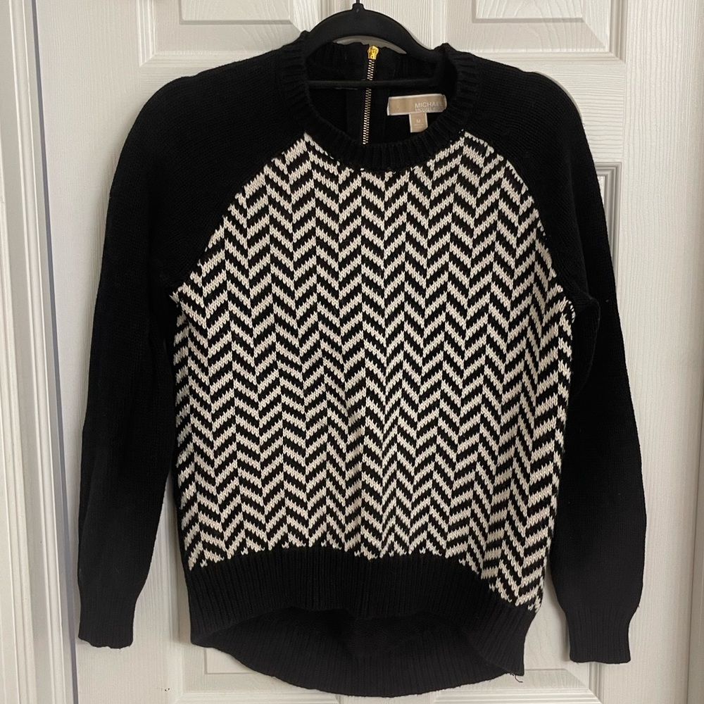 Michael Kors black and white chevron sweater, size medium.
